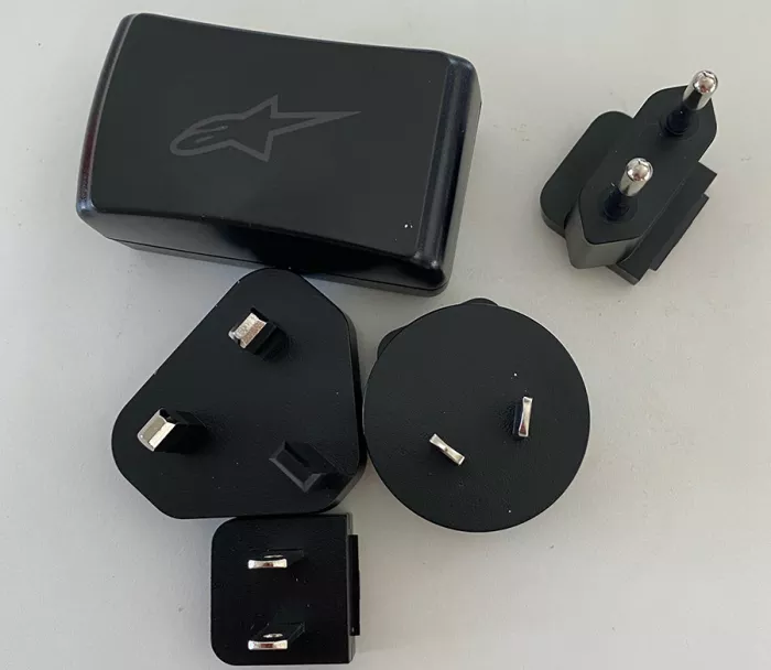 Nabíječka Alpinestars Tech air 5 charger kit