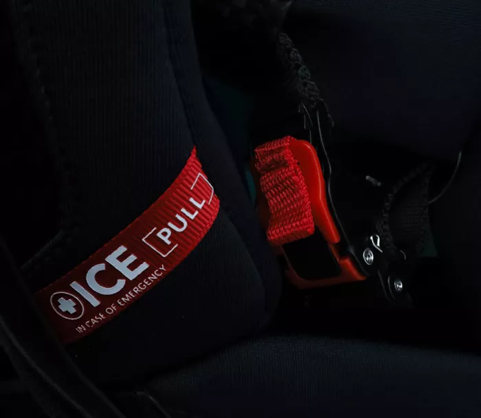 Helma na moto XRC Illustrator matt red