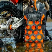 Batoh na moto Kriega KRUT18-O Trail 18 orange