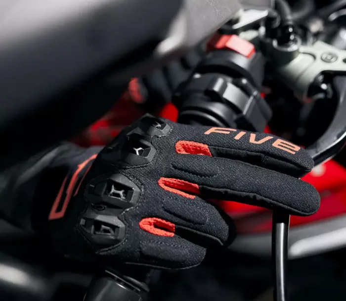 Rukavice na motorku Five Tricks black/red